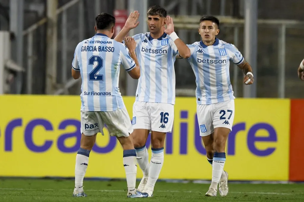 Racing le sacó un empate a Colo Colo en el Monumental. Foto: Andres Pina/Photosport
