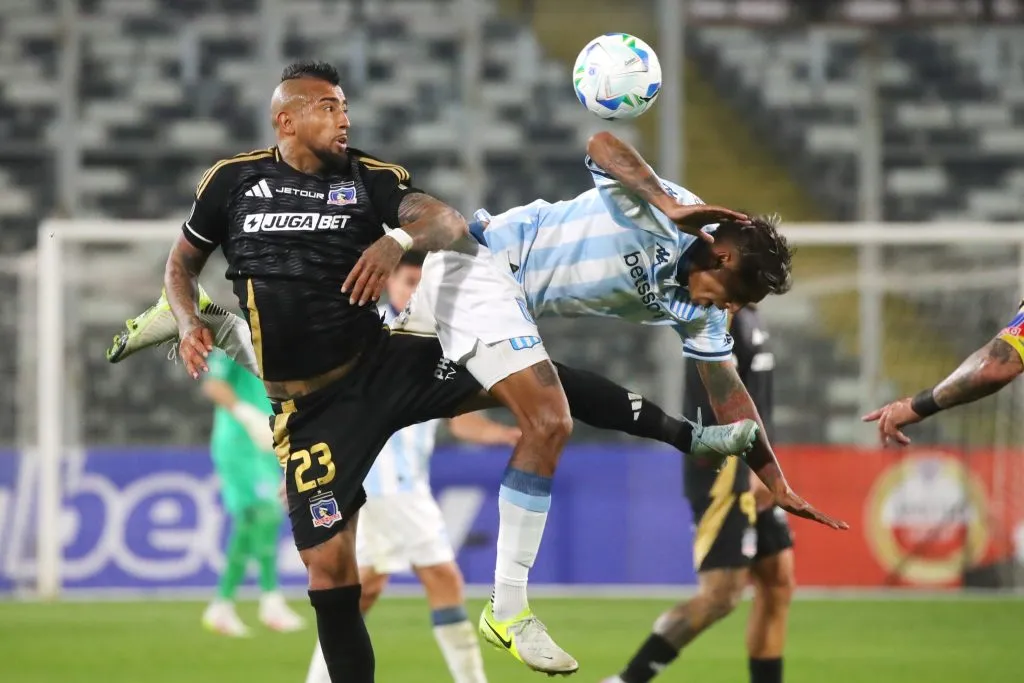 Colo Colo sintió ante Racing la falta de competencia