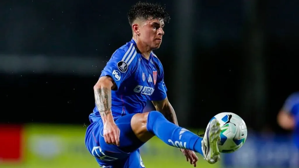 Maximiliano Guerrero ingresó en el segundo tiempo del duelo de la U en Venezuela.