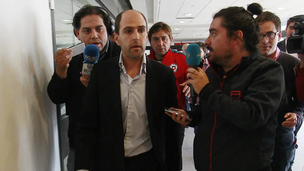 Sergio Jadue aún no vuelve a Chile, pero ha generado ruido en redes sociales. Foto: Photosport.