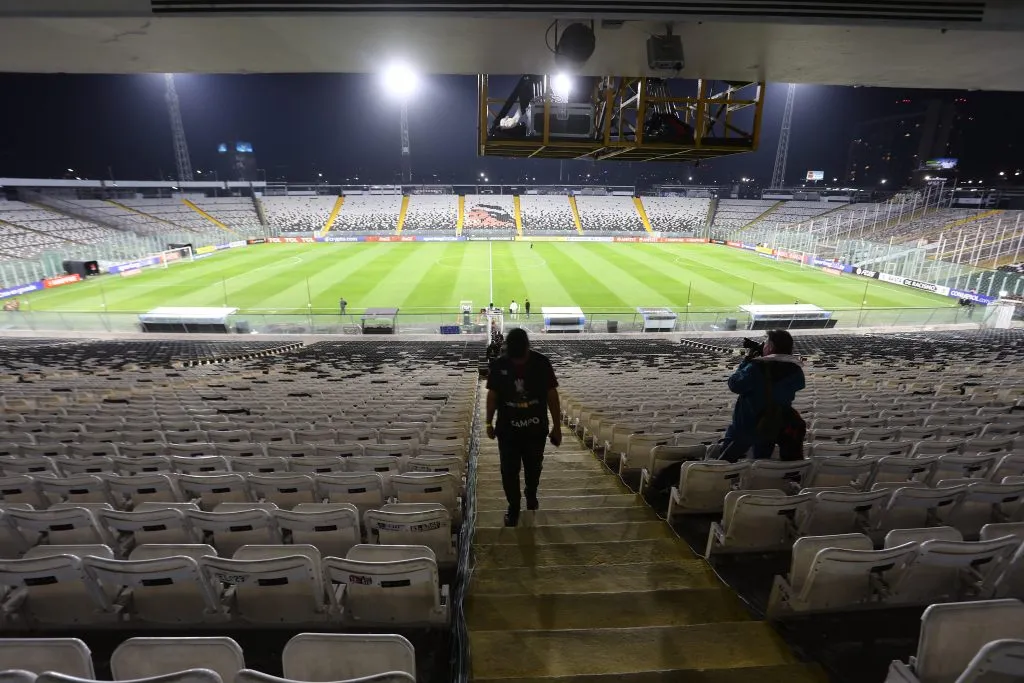 Colo Colo jugó sin público ante Racing. (Photo by Marcelo Hernandez/Getty Images)