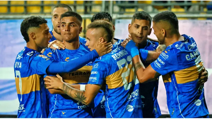 Jugador de Everton le declararon la guerra a la dirigencia.