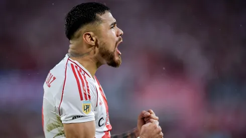 Paulo Díaz es elegido como el mejor central de Argentina.