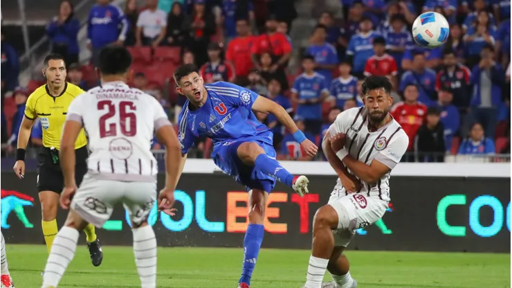 La U presenta formación estelar contra Palestino
