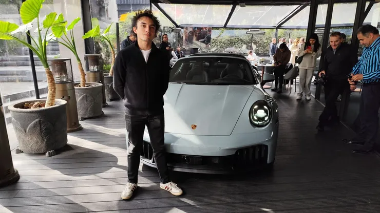 Nicolás Pino pisa fuerte en el mundo motor.