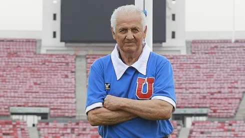 Dedicatoria y emotiva carta de la U a Leonel Sánchez.