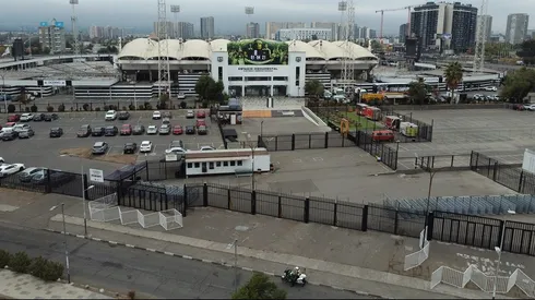 Afueras del Estadio Monumental.