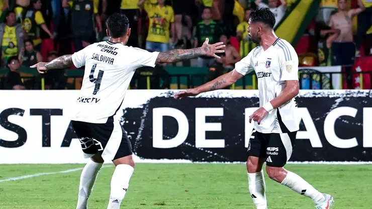 Mauricio Isla y Alan Saldivia se dijeron de todo en Colo Colo.