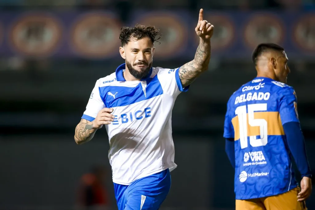 Católica goleó y gustó | Photosport