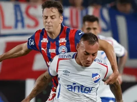 Eduardo Vargas la sigue pasando pésimo en el fútbol uruguayo