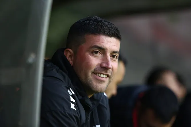 Alejandro Gaete cerró su ciclo de interino en Ñublense con una victoria. (Mauricio Ulloa/Photosport).