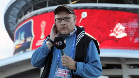 El "joven relator" vivió un chascarro que provocó muchas risas en redes sociales durante un partido de la Segunda División.