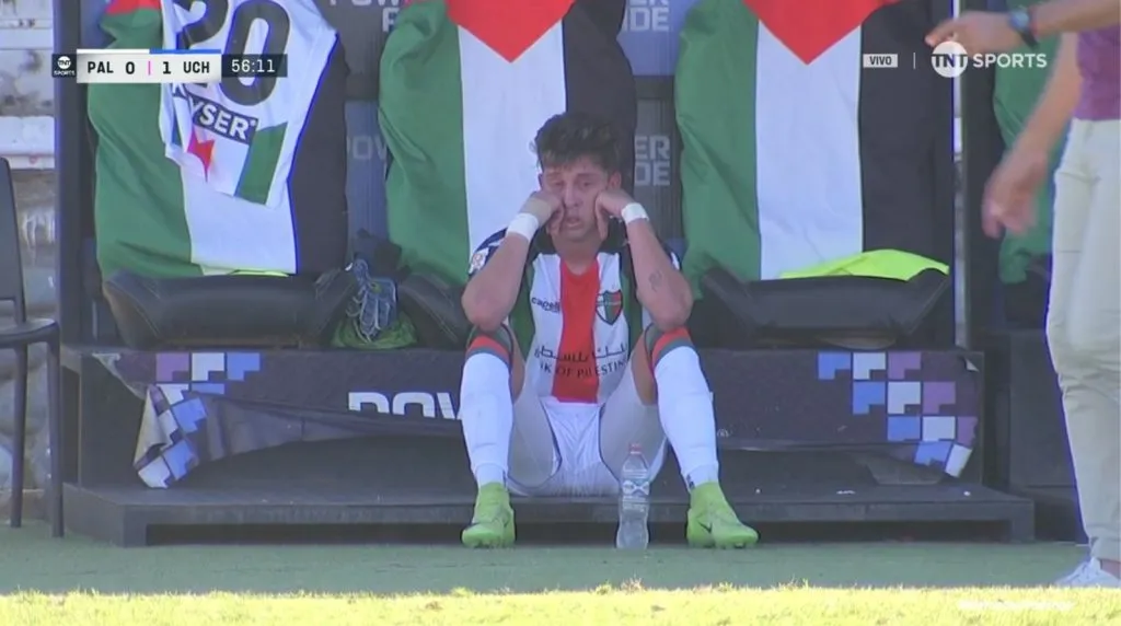 El rostro de Pablo Parra es muy elocuente. (Captura TNT Sports).