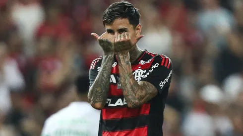 Erick Pulgar se gana el corazón de los hinchas del Flamengo con una acción que destacó la TV brasileña.