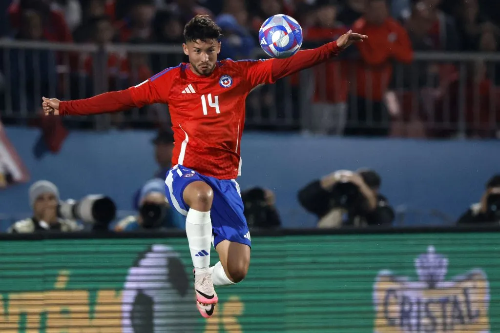 Felipe Loyola por la selección chilena ante Brasil en las Eliminatorias 2026. (Andrés Piña/Photosport).