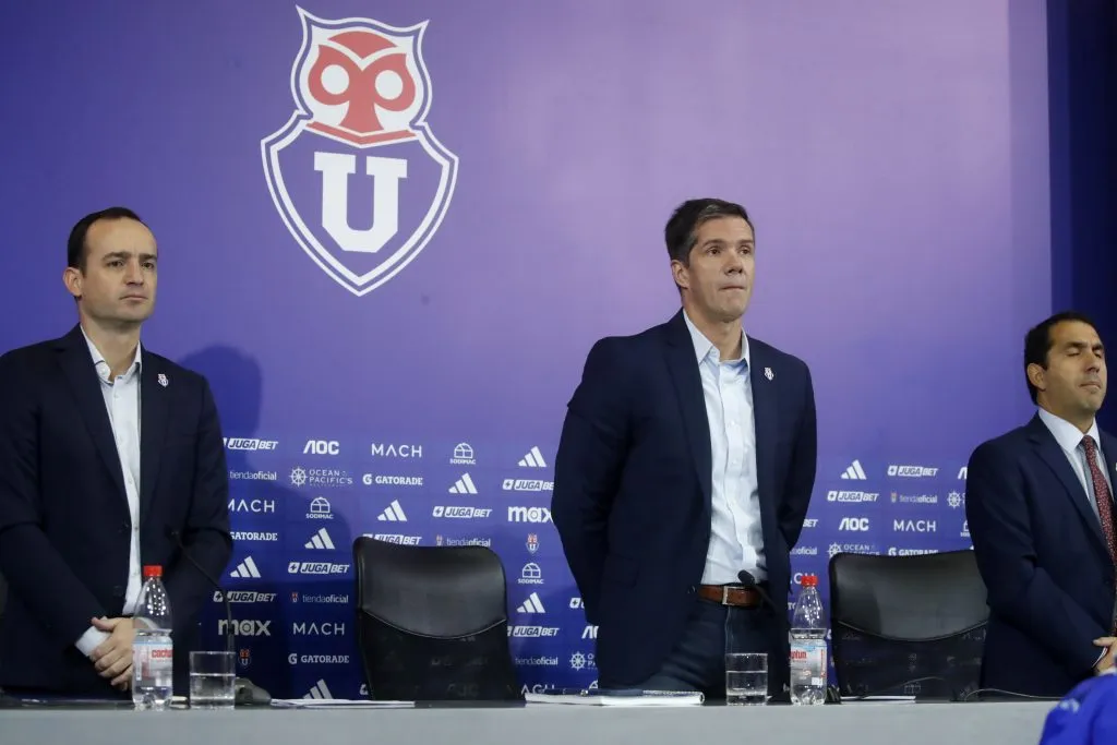 Schapira sabe que es casi imposible, pero quiere pelear para sacar a Clark de la presidencia de Azul Azul.