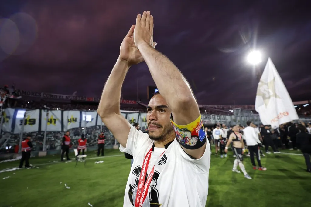 Gabriel Suazo se despidió con un título en Colo Colo. (Jose Alvujar/Photosport).