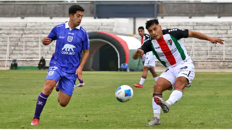 Árabes y lilas jugaron un partidazo que nadie pudo ver en La Cisterna.