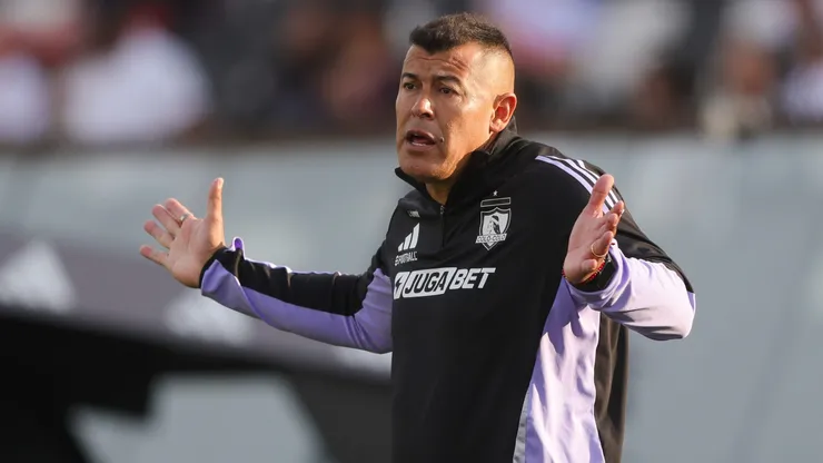 Jorge Almirón patea el tablero en Colo Colo.