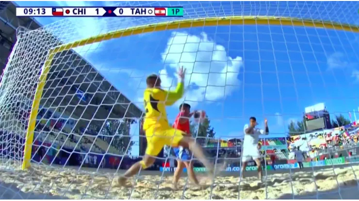 Andrés Albuerno abrió la cuenta ante Tahití.