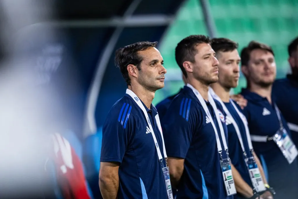 Seba Miranda no la tiene fácil para conformar la defensa de La Roja sub 17, mirando siempre a futuro la selección adulta.