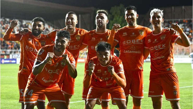Refuerzo que llegó como carta de gol para Cobreloa en la Liga de Ascenso toma drástica decisión a horas de partido clave.