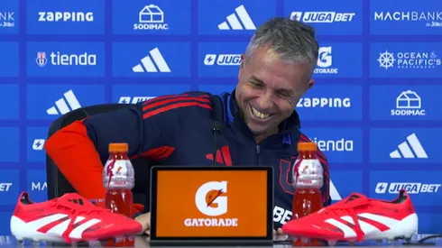 El lapsus de Gustavo Álvarez en la U que sacó carcajadas a un día del clásico ante la UC.