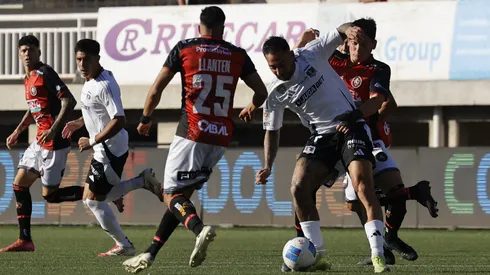 Colo Colo visita a Limache en Quillota.
