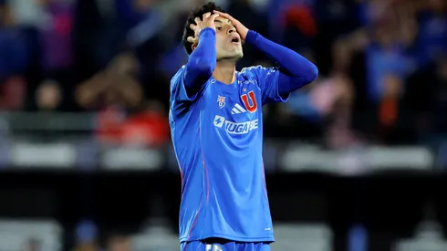 Javier Altamirano quedó afuera de la banca de la U en el Clásico Universitario.