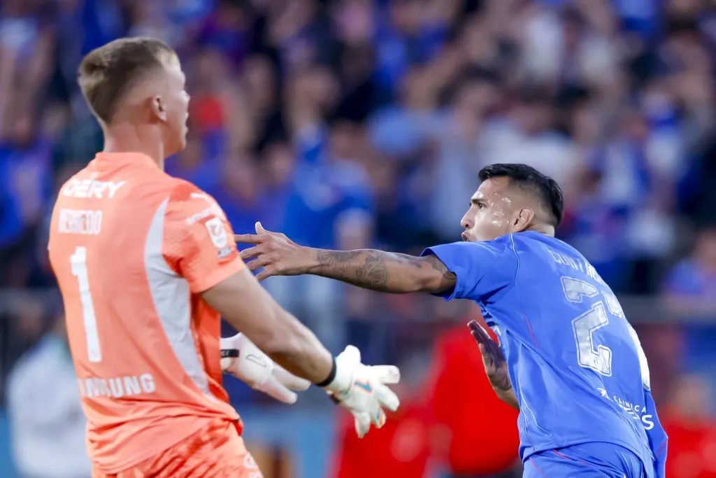 Bernedo tras el gol de Contreras. (Pepe Alvujar/Photosport)