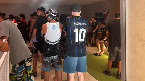 La imagen de los hinchas de Colo Colo en la sede de Fortaleza tratando de comprar entradas