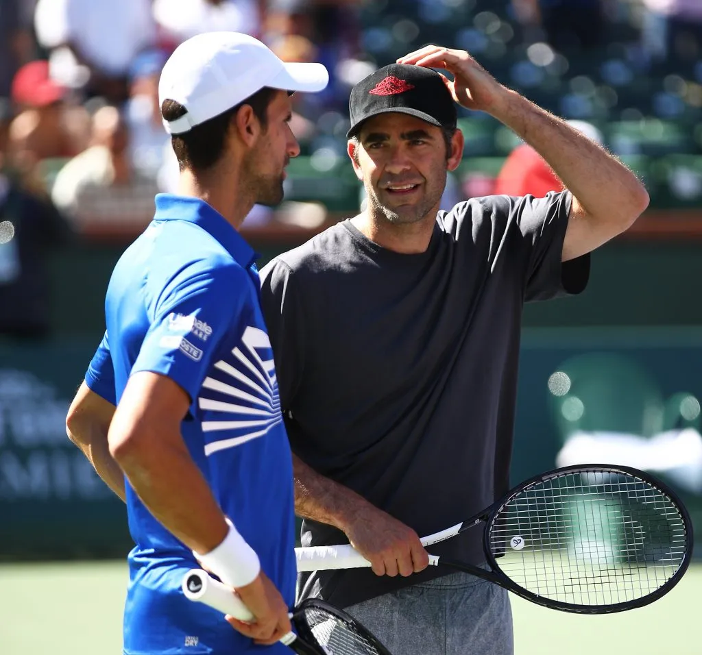 Novak Djokovic y Pete Sampras en Indian Wells 2019 (Getty Images).