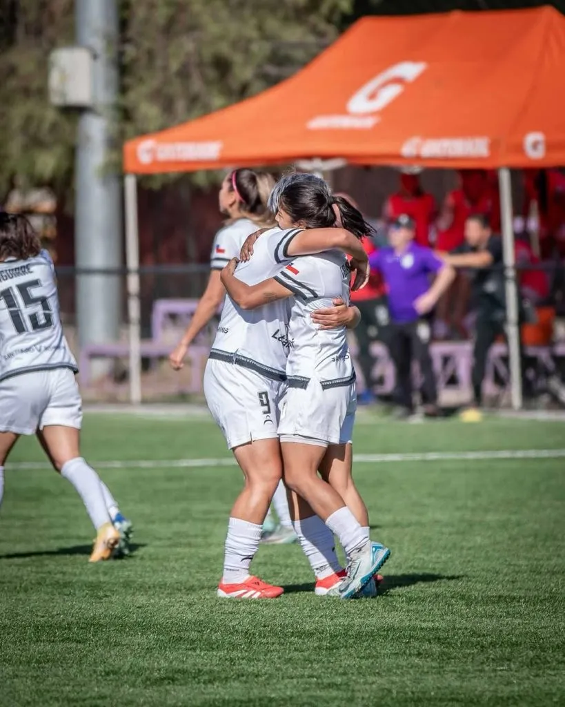 Santiago Morning ha sido, por años, uno de los clubes que mayor financiamiento ha hecho a su rama femenina. Foto: Santiago Morning Femenino/Instagram.