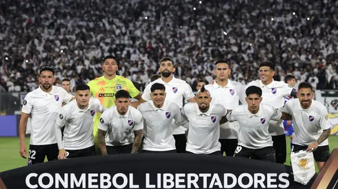 Vegas deberá irse de Colo Colo a fin de año según señaló su señora