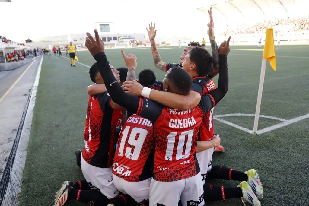 Deportes Limache celebró así el gol de Daniel Castro. (Raul Zamora/Photosport).