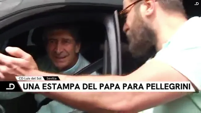 Luego, presenta la imagen del “Papa Pellegrini”