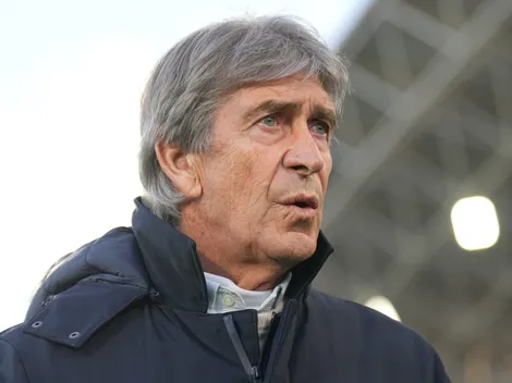 Así reacciona Manuel Pellegrini a particular "regalo" de un hincha