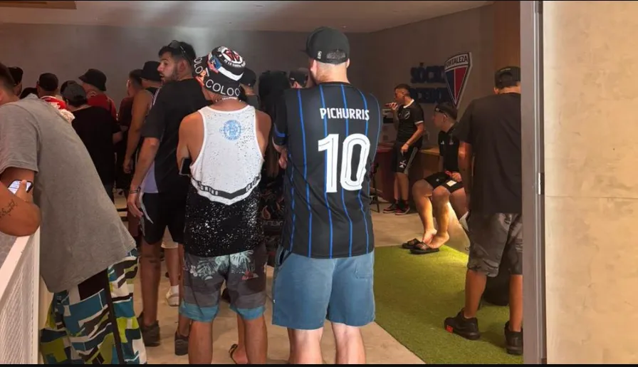 Hinchas de Colo Colo compraron entradas en la tienda oficial de Fortaleza