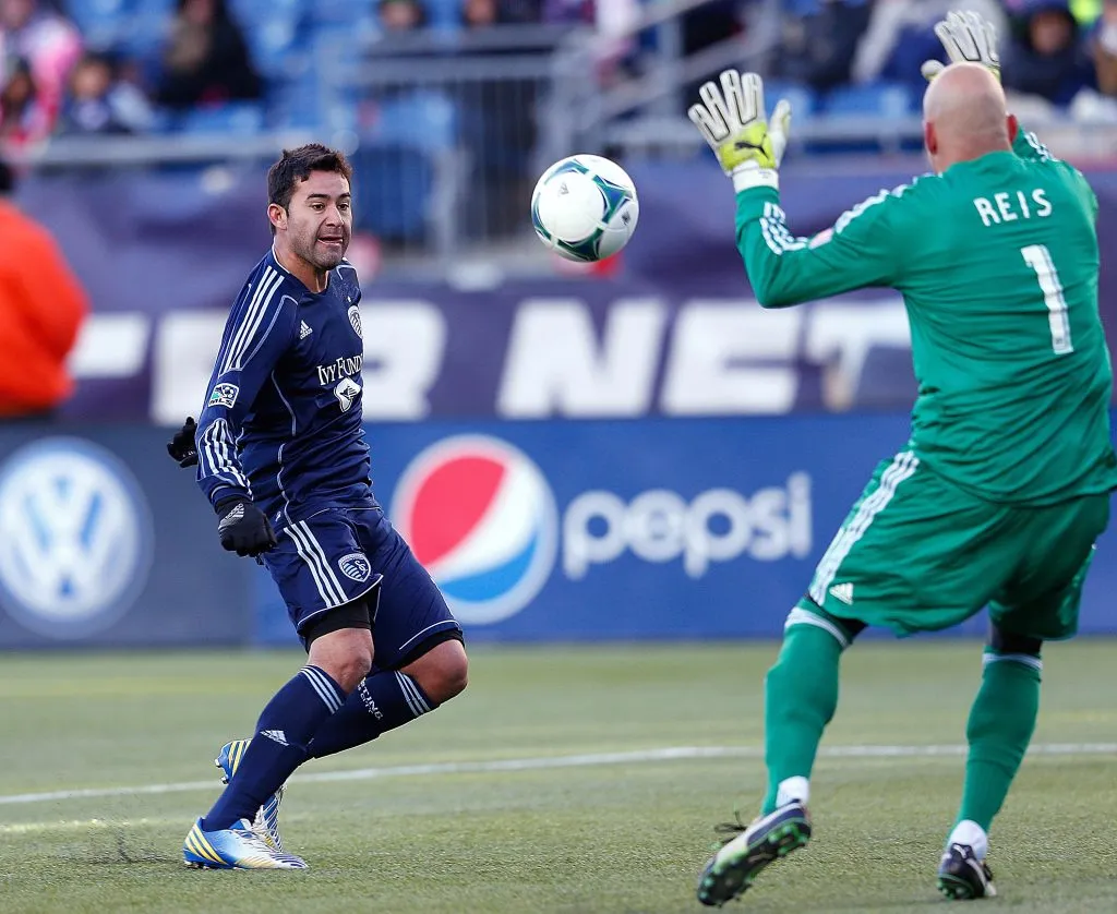 Bieler no brilló en Colo Colo, pero tuvo su revancha en el extranjero donde lo ganó todo (Photo by Jim Rogash/Getty Images)