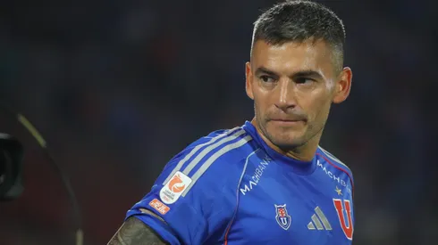 Charles Aránguiz sufrió un problema muscular.