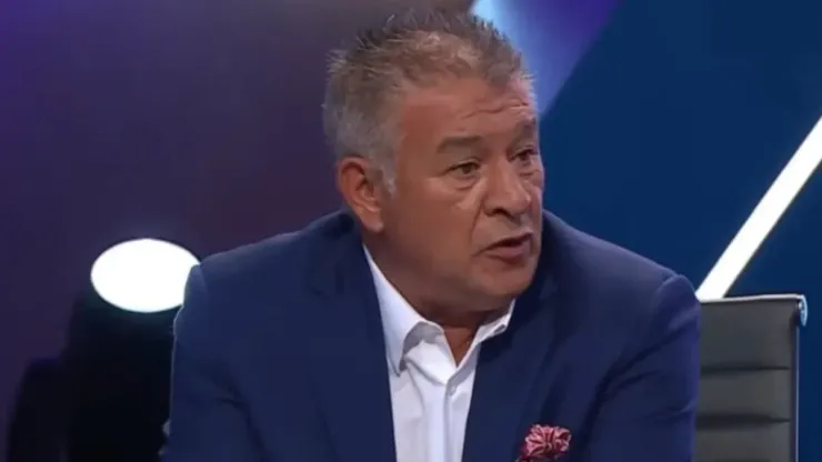 Claudio Borghi asegura que la U saca ventajas por la Copa Libertadores.