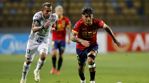 Los hispanos saldrán esta noche a jugarse la estadía en la copa sudamericana.