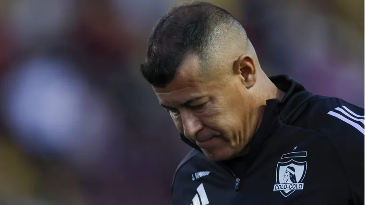 Almirón sufre con su esquema en Colo Colo