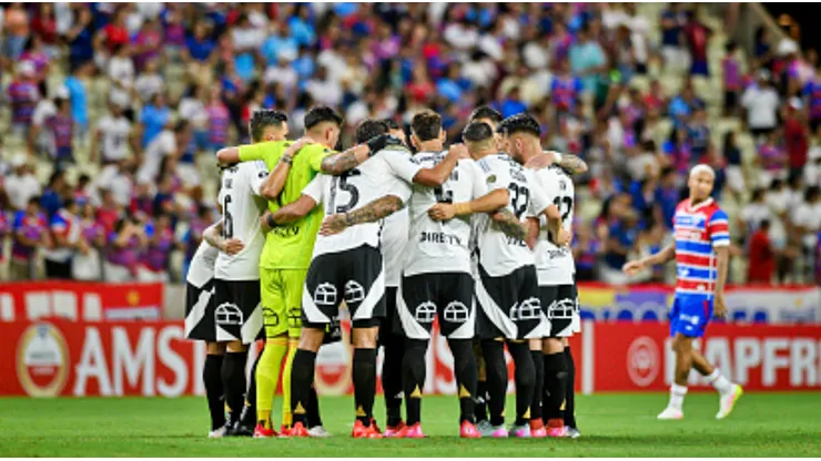 Colo Colo tuvo un partido para el olvido en Brasil.