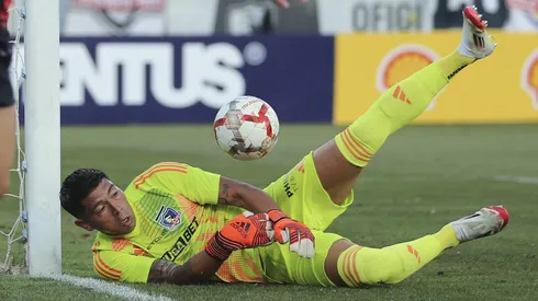 Cortés es cuestionado en Colo Colo y podría perder el puesto