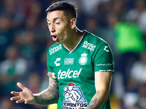 Echeverría le "para los carros" a periodistas en plena conferencia