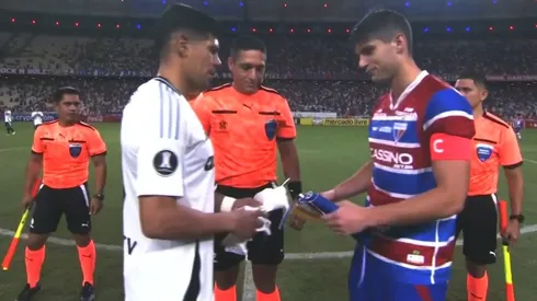 Esteban Pavez y Benjamín Kuscevic en el sorteo de capitanes.