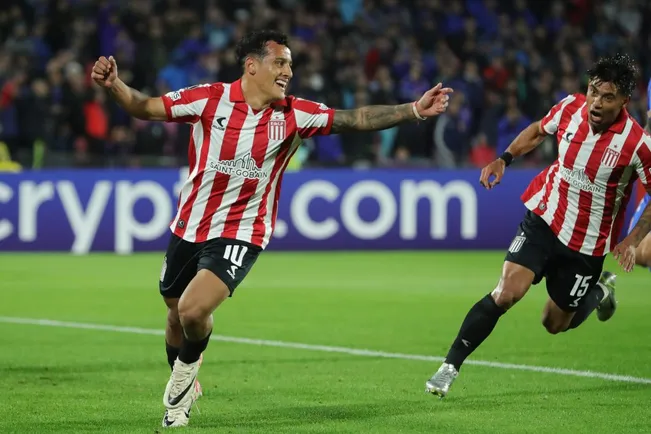El festejo de Tiago Palacios ante Universidad de Chile. (Felipe Zanca/Photosport).