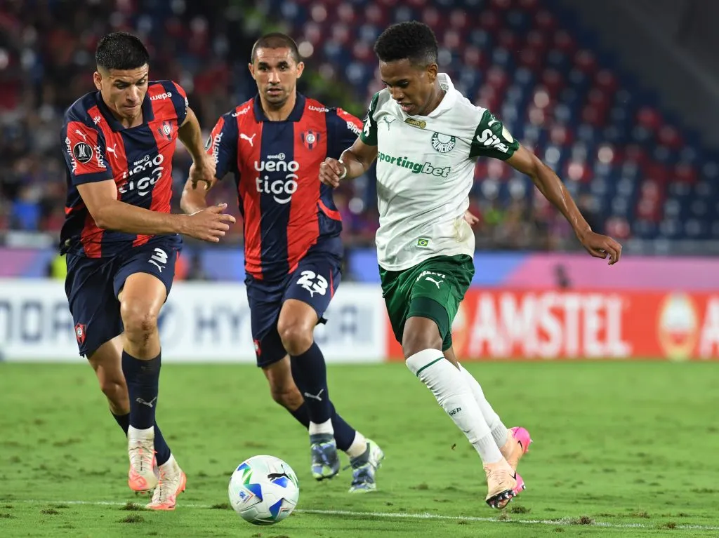 Estevao fue figura en Palmeiras ante Cerro Porteño