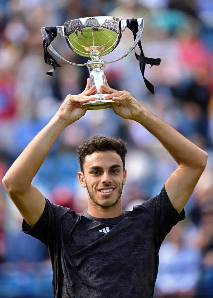 Francisco Cerúndolo tras la victoria contra Tommy Paul en el Torneo de Eastbourne 2023 (Getty Images).